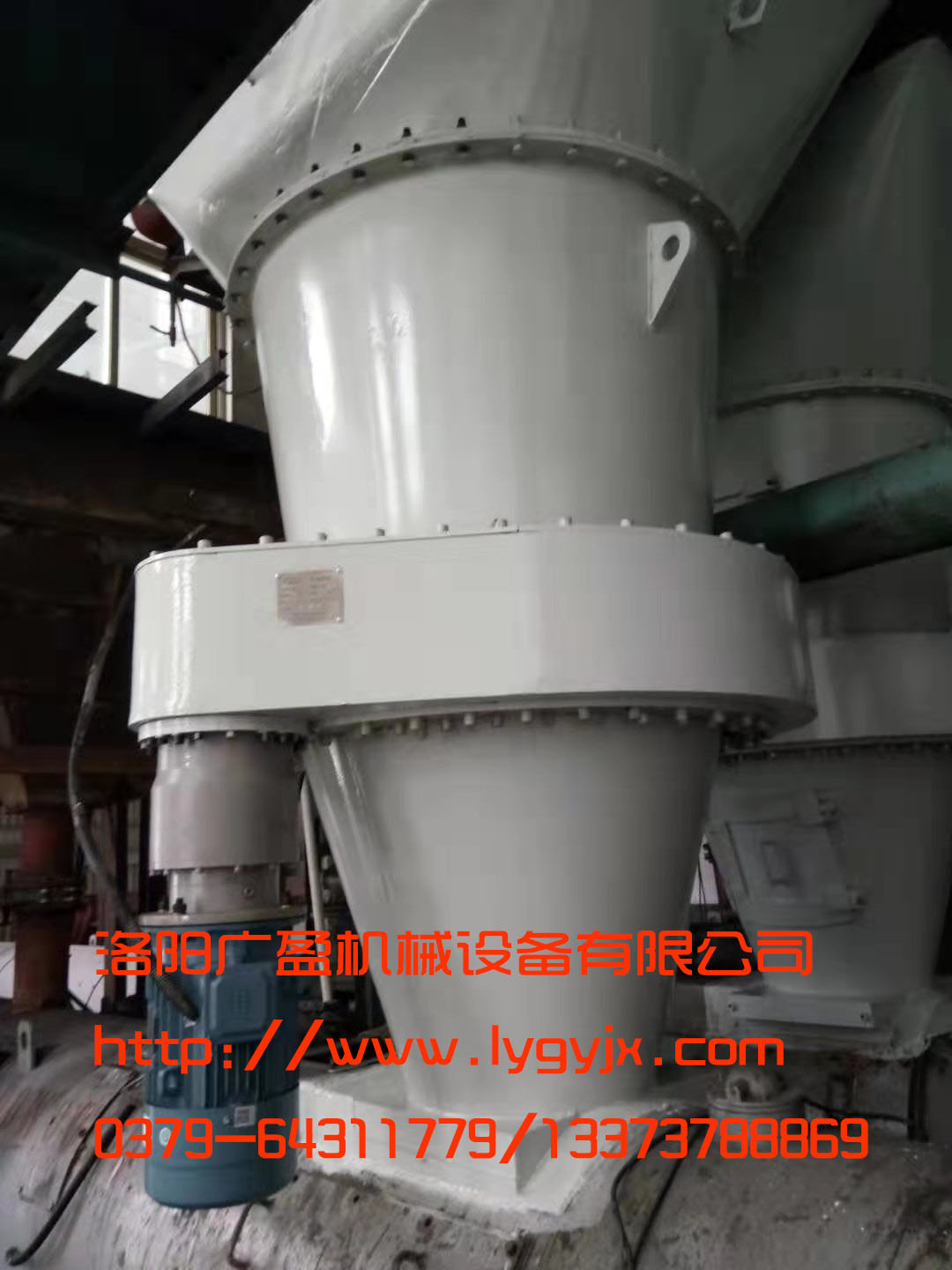 1574992884767805.jpg 煤倉(cāng)清堵機(jī)加水印.jpg